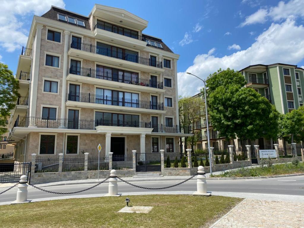 Rabi Park Residence Warna Exterior foto